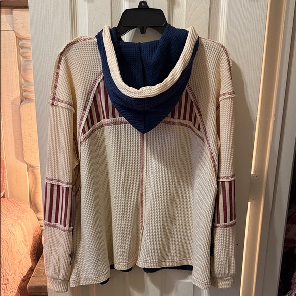 POL Waffle-Knit Zip Hoodie in Navy, Cream, Burgundy - Picture 5 of 6